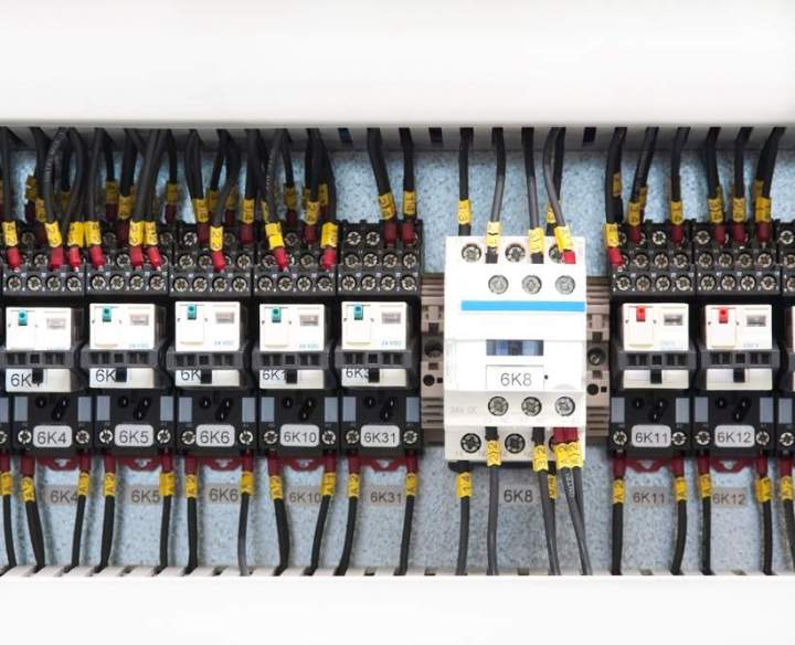 Tableau de commande électrique fonctionnel La Réunion